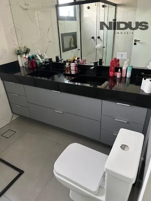 Casa de Condomínio com 3 quartos à venda, 200m2 em Sorocaba - SP - imagem 2 Foto 2 de Casa de Condomínio com 3 quartos à venda, 200m2 em Sorocaba - SP