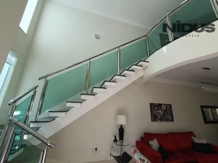 Casa de Condomínio com 3 quartos à venda, 268m2 em Granja Olga II, Sorocaba - SP - imagem 3 Foto 3 de Casa de Condomínio com 3 quartos à venda, 268m2 em Granja Olga II, Sorocaba - SP