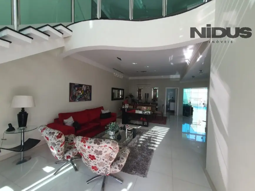 Casa de Condomínio com 3 quartos à venda, 268m2 em Granja Olga II, Sorocaba - SP - imagem 4 Foto 4 de Casa de Condomínio com 3 quartos à venda, 268m2 em Granja Olga II, Sorocaba - SP