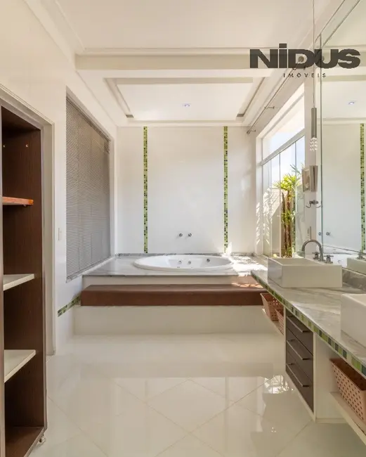 Casa de Condomínio com 3 quartos à venda e para alugar, 250m2 em Parque Campolim, Sorocaba - SP - imagem 2 Foto 2 de Casa de Condomínio com 3 quartos à venda e para alugar, 250m2 em Parque Campolim, Sorocaba - SP