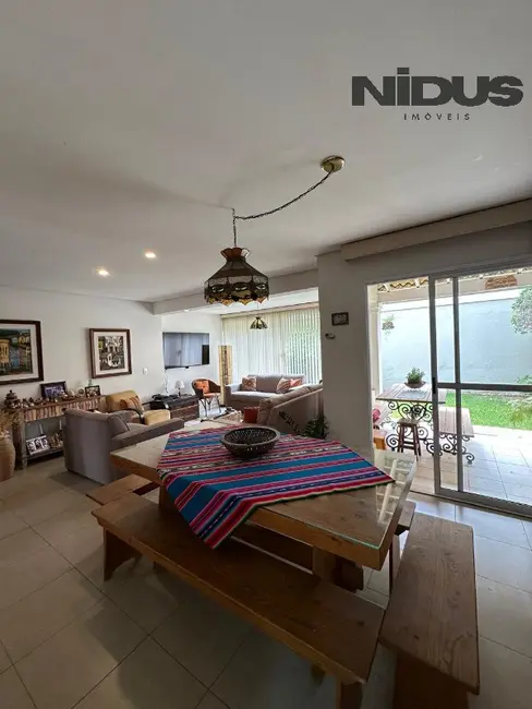 Casa de Condomínio com 3 quartos à venda, 180m2 em Sorocaba - SP - imagem 4 Foto 4 de Casa de Condomínio com 3 quartos à venda, 180m2 em Sorocaba - SP
