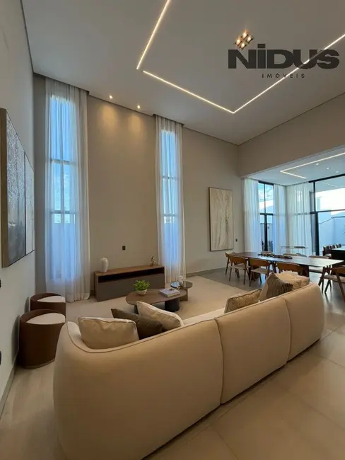 Foto 3 de Casa com 3 quartos à venda, 239m2 em Votorantim - SP
