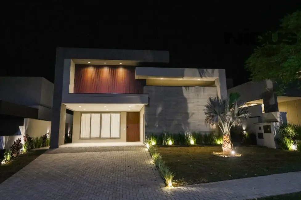 Foto 2 de Casa com 4 quartos à venda, 258m2 em Votorantim - SP