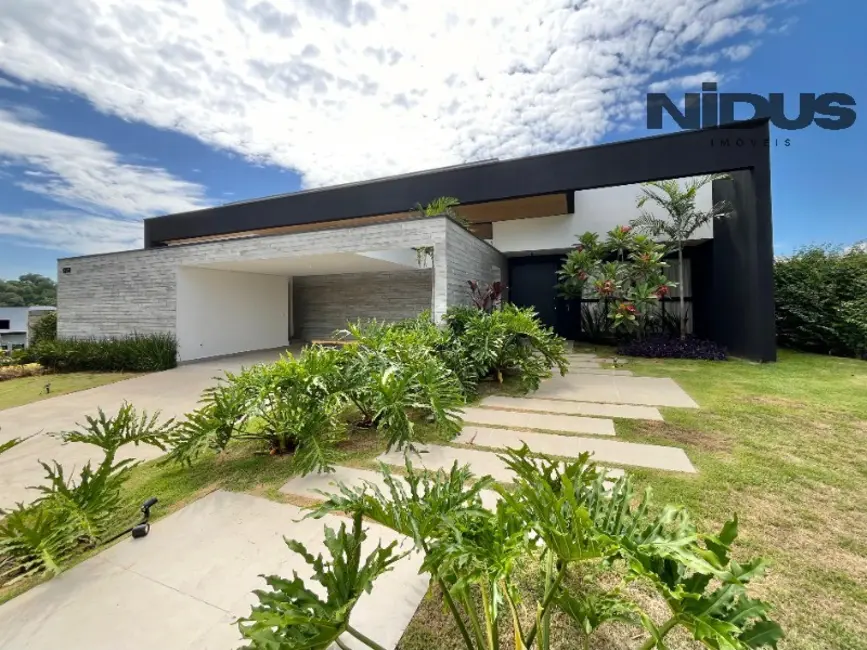 Foto 1 de Casa de Condomínio com 3 quartos à venda, 233m2 em Aracoiaba Da Serra - SP