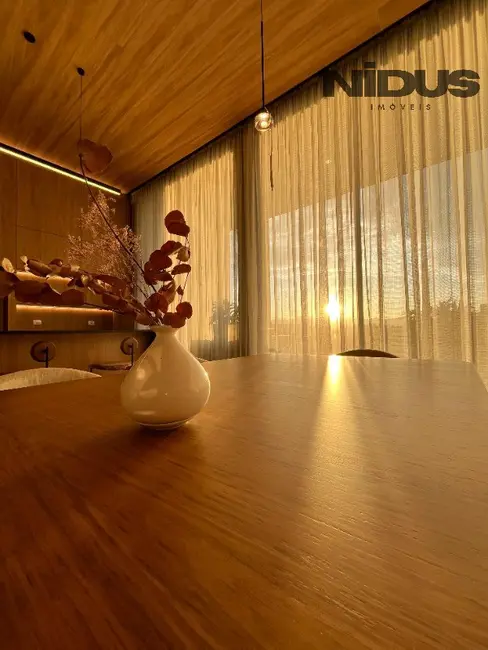 Foto 8 de Casa de Condomínio com 3 quartos à venda, 233m2 em Aracoiaba Da Serra - SP