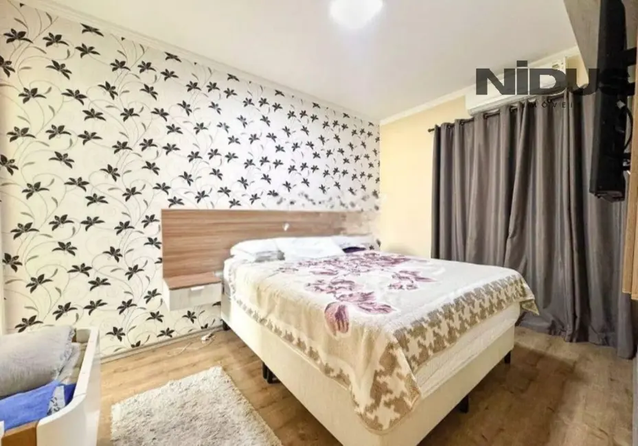 Casa de Condomínio com 3 quartos à venda, 200m2 em Bairro da Vossoroca, Sorocaba - SP - imagem 3 Foto 3 de Casa de Condomínio com 3 quartos à venda, 200m2 em Bairro da Vossoroca, Sorocaba - SP