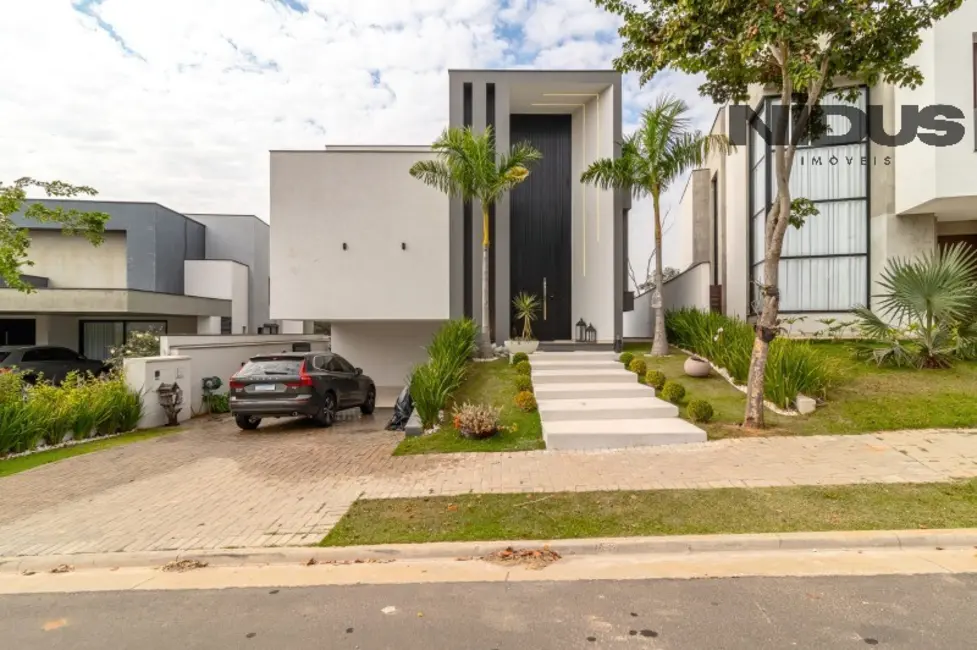 Casa de Condomínio com 3 quartos à venda, 297m2 em Votorantim - SP - imagem 2 Foto 2 de Casa de Condomínio com 3 quartos à venda, 297m2 em Votorantim - SP