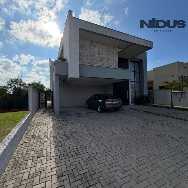 Casa de Condomínio com 3 quartos à venda, 290m2 em Votorantim - SP - imagem 1 Foto 1 de Casa de Condomínio com 3 quartos à venda, 290m2 em Votorantim - SP