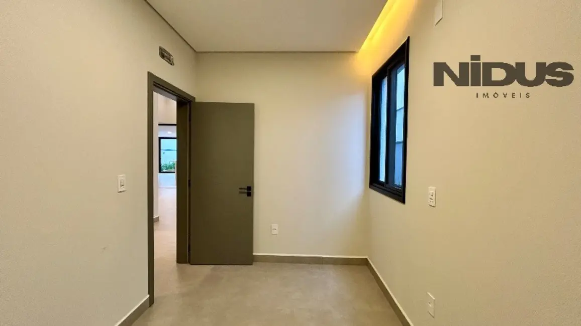 Foto 3 de Casa com 3 quartos à venda, 310m2 em Votorantim - SP