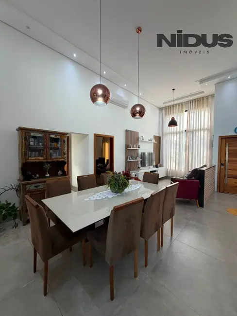 Casa de Condomínio com 3 quartos à venda, 217m2 em Alphaville Nova Esplanada, Votorantim - SP - imagem 6 Foto 6 de Casa de Condomínio com 3 quartos à venda, 217m2 em Alphaville Nova Esplanada, Votorantim - SP