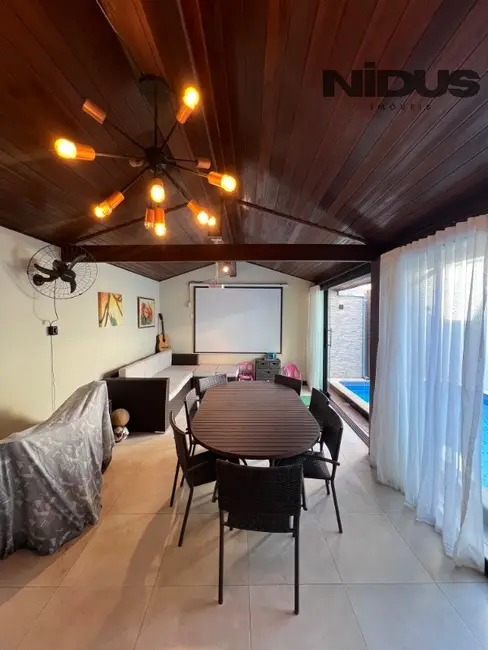 Casa de Condomínio com 3 quartos à venda, 150m2 em Sorocaba - SP - imagem 4 Foto 4 de Casa de Condomínio com 3 quartos à venda, 150m2 em Sorocaba - SP