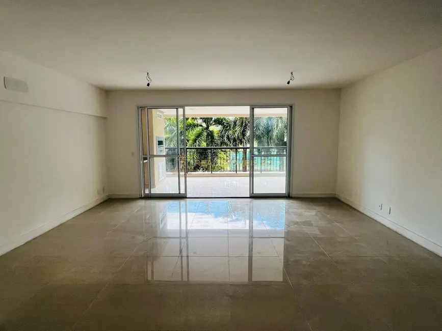 Apartamento com 4 quartos à venda, 169m2 em Barra da Tijuca, Rio De Janeiro - RJ - imagem 4 Foto 4 de Apartamento com 4 quartos à venda, 169m2 em Barra da Tijuca, Rio De Janeiro - RJ