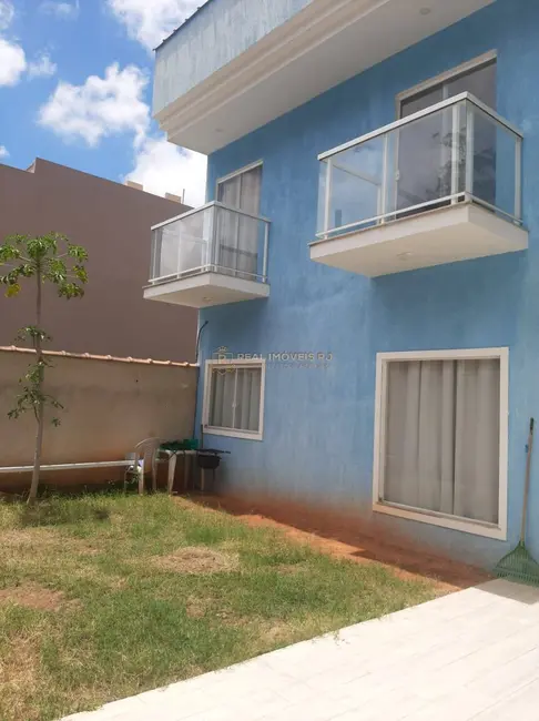 Casa com 3 quartos à venda, 150m2 em Jacarepaguá, Rio De Janeiro - RJ - imagem 2 Foto 2 de Casa com 3 quartos à venda, 150m2 em Jacarepaguá, Rio De Janeiro - RJ