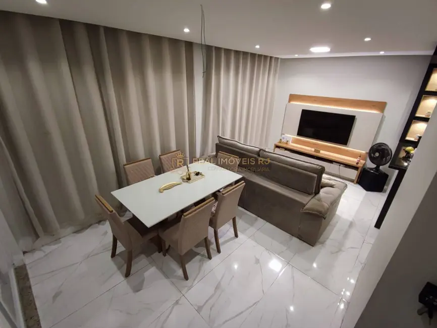 Casa com 3 quartos à venda, 150m2 em Jacarepaguá, Rio De Janeiro - RJ - imagem 8 Foto 8 de Casa com 3 quartos à venda, 150m2 em Jacarepaguá, Rio De Janeiro - RJ