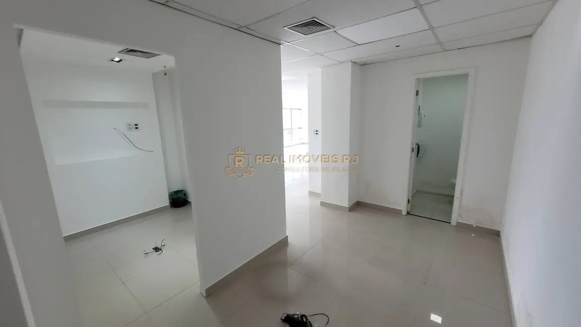 Sala Comercial à venda, 108m2 em Recreio dos Bandeirantes, Rio De Janeiro - RJ - imagem 4 Foto 4 de Sala Comercial à venda, 108m2 em Recreio dos Bandeirantes, Rio De Janeiro - RJ