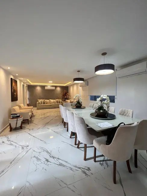 Casa com 6 quartos à venda, 600m2 em Itaipu, Niteroi - RJ - imagem 9 Foto 9 de Casa com 6 quartos à venda, 600m2 em Itaipu, Niteroi - RJ