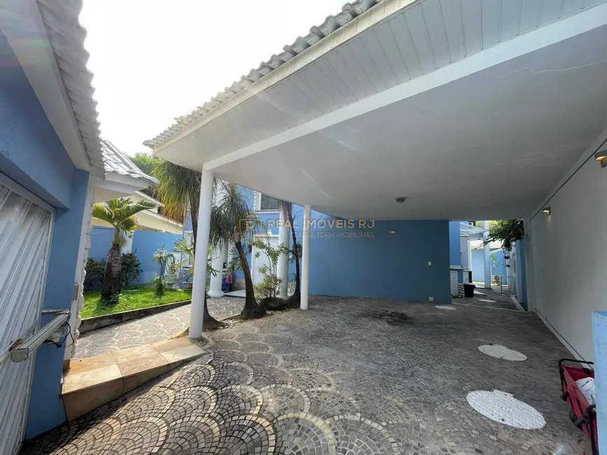 Casa com 3 quartos à venda, 335m2 em Tanque, Rio De Janeiro - RJ - imagem 4 Foto 4 de Casa com 3 quartos à venda, 335m2 em Tanque, Rio De Janeiro - RJ