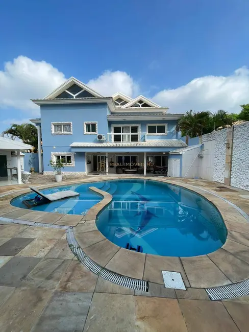 Casa com 3 quartos à venda, 335m2 em Tanque, Rio De Janeiro - RJ - imagem 2 Foto 2 de Casa com 3 quartos à venda, 335m2 em Tanque, Rio De Janeiro - RJ