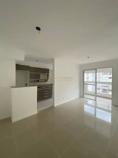 Apartamento com 2 quartos à venda, 60m2 em Recreio dos Bandeirantes, Rio De Janeiro - RJ - imagem 8 Foto 8 de Apartamento com 2 quartos à venda, 60m2 em Recreio dos Bandeirantes, Rio De Janeiro - RJ