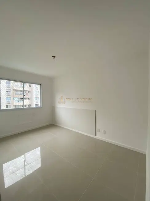 Apartamento com 2 quartos à venda, 60m2 em Recreio dos Bandeirantes, Rio De Janeiro - RJ - imagem 3 Foto 3 de Apartamento com 2 quartos à venda, 60m2 em Recreio dos Bandeirantes, Rio De Janeiro - RJ