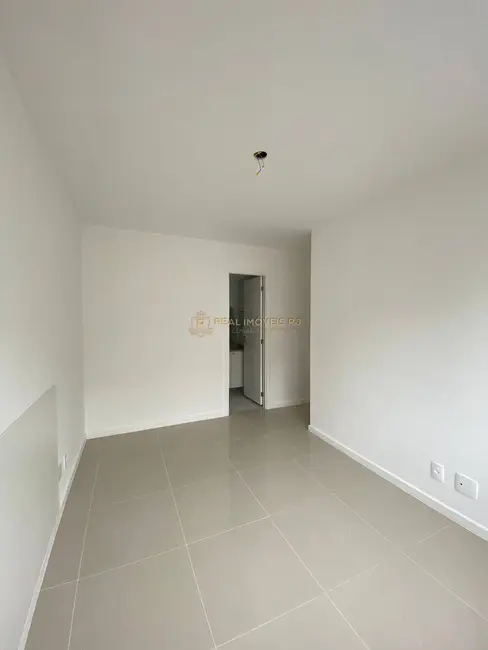 Apartamento com 2 quartos à venda, 60m2 em Recreio dos Bandeirantes, Rio De Janeiro - RJ - imagem 4 Foto 4 de Apartamento com 2 quartos à venda, 60m2 em Recreio dos Bandeirantes, Rio De Janeiro - RJ