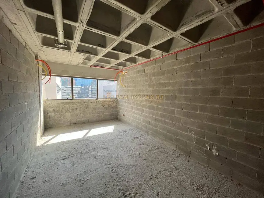 Sala Comercial à venda, 31m2 em Barra da Tijuca, Rio De Janeiro - RJ - imagem 8 Foto 8 de Sala Comercial à venda, 31m2 em Barra da Tijuca, Rio De Janeiro - RJ