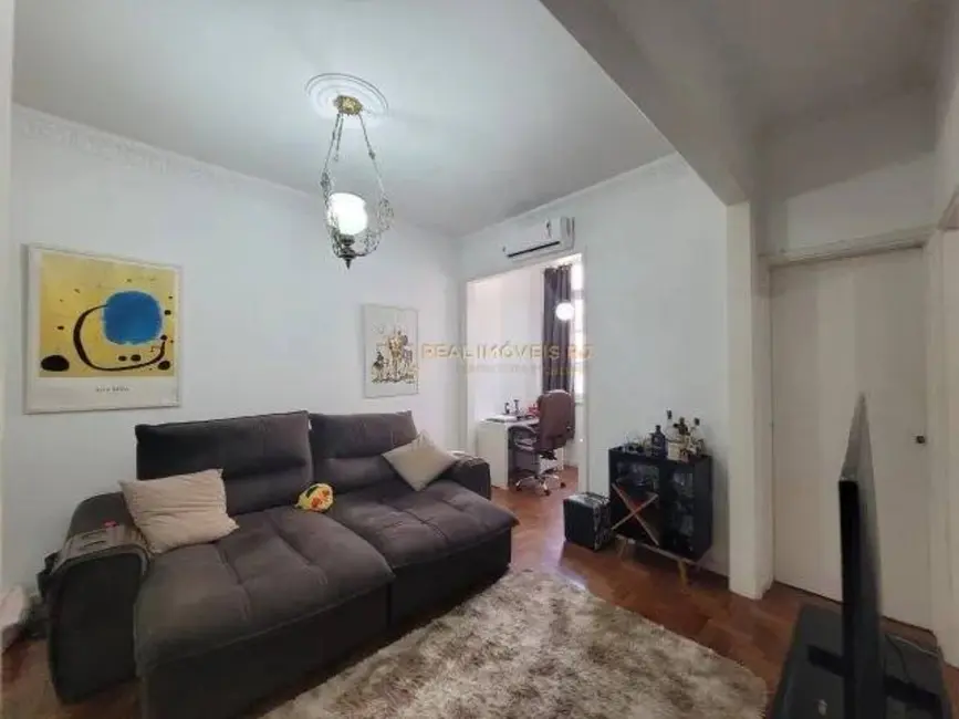 Foto 3 de Apartamento com 3 quartos à venda, 75m2 em Copacabana, Rio De Janeiro - RJ
