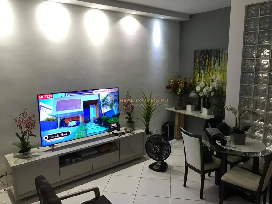 Casa com 2 quartos à venda, 160m2 em Tanque, Rio De Janeiro - RJ - imagem 5 Foto 5 de Casa com 2 quartos à venda, 160m2 em Tanque, Rio De Janeiro - RJ