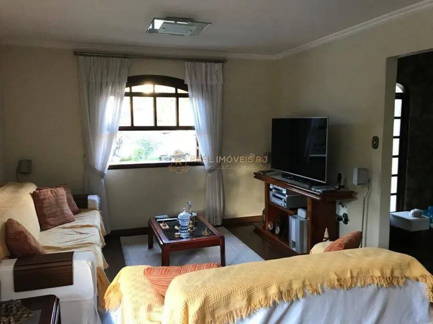 Casa com 6 quartos à venda, 750m2 em Anil, Rio De Janeiro - RJ - imagem 4 Foto 4 de Casa com 6 quartos à venda, 750m2 em Anil, Rio De Janeiro - RJ