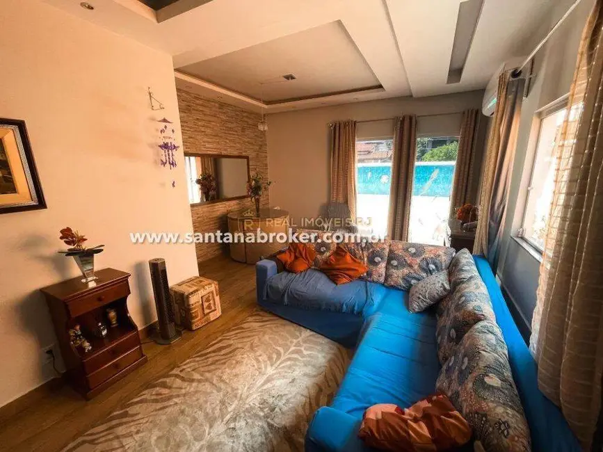 Casa com 4 quartos à venda, 385m2 em Anil, Rio De Janeiro - RJ - imagem 4 Foto 4 de Casa com 4 quartos à venda, 385m2 em Anil, Rio De Janeiro - RJ