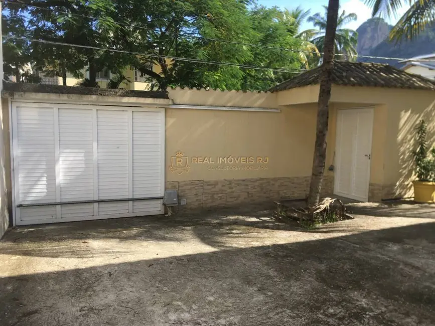 Casa com 5 quartos à venda, 320m2 em Jacarepaguá, Rio De Janeiro - RJ - imagem 5 Foto 5 de Casa com 5 quartos à venda, 320m2 em Jacarepaguá, Rio De Janeiro - RJ