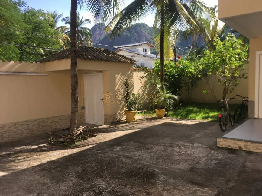 Casa com 5 quartos à venda, 320m2 em Jacarepaguá, Rio De Janeiro - RJ - imagem 6 Foto 6 de Casa com 5 quartos à venda, 320m2 em Jacarepaguá, Rio De Janeiro - RJ