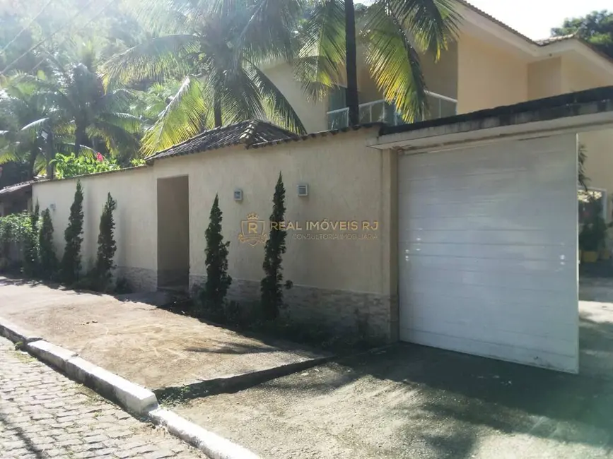 Casa com 5 quartos à venda, 320m2 em Jacarepaguá, Rio De Janeiro - RJ - imagem 2 Foto 2 de Casa com 5 quartos à venda, 320m2 em Jacarepaguá, Rio De Janeiro - RJ