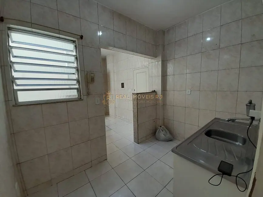 Foto 2 de Apartamento com 2 quartos à venda, 71m2 em Bonsucesso, Rio De Janeiro - RJ