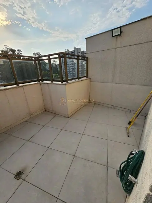 Cobertura com 3 quartos à venda, 122m2 em Pechincha, Rio De Janeiro - RJ - imagem 8 Foto 8 de Cobertura com 3 quartos à venda, 122m2 em Pechincha, Rio De Janeiro - RJ