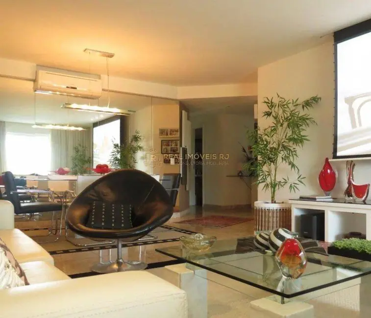 Foto 2 de Apartamento com 4 quartos à venda, 200m2 em Barra da Tijuca, Rio De Janeiro - RJ