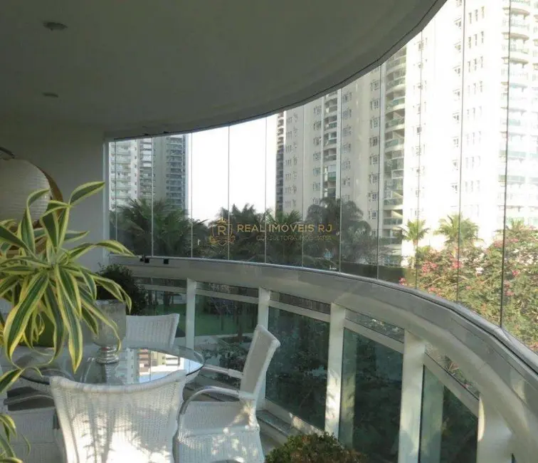 Foto 4 de Apartamento com 4 quartos à venda, 200m2 em Barra da Tijuca, Rio De Janeiro - RJ