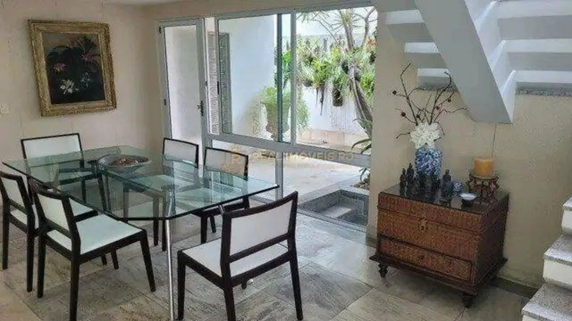 Casa com 4 quartos à venda, 504m2 em Barra da Tijuca, Rio De Janeiro - RJ - imagem 9 Foto 9 de Casa com 4 quartos à venda, 504m2 em Barra da Tijuca, Rio De Janeiro - RJ