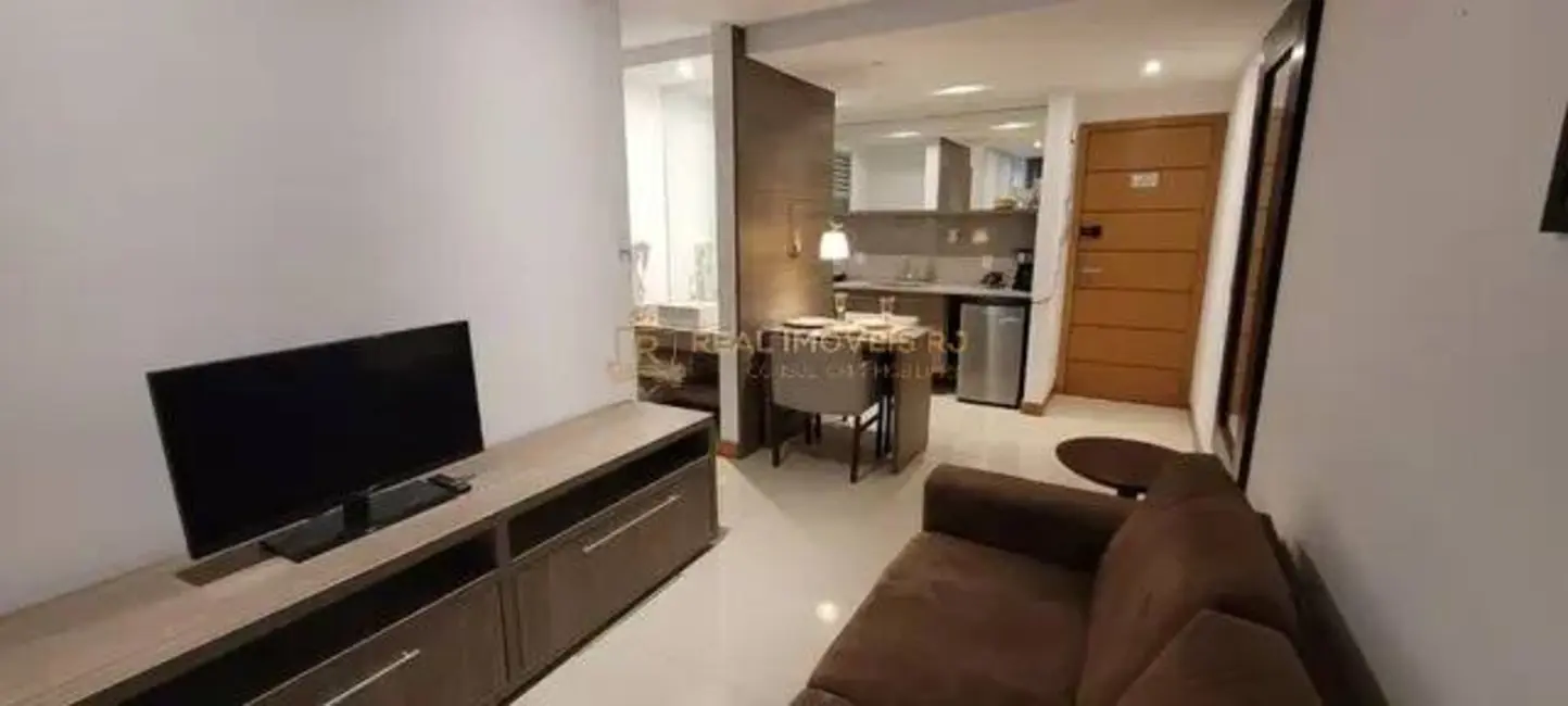 Foto 2 de Apartamento com 1 quarto à venda, 36m2 em Jacarepaguá, Rio De Janeiro - RJ