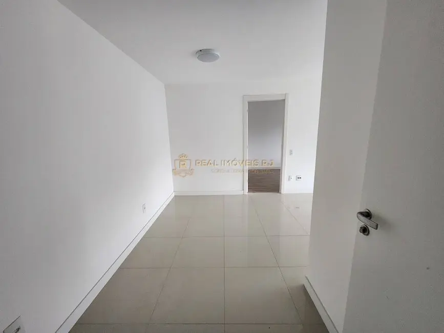 Foto 4 de Apartamento com 2 quartos à venda, 79m2 em Barra da Tijuca, Rio De Janeiro - RJ