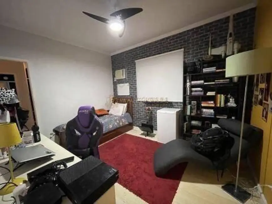 Casa com 4 quartos à venda, 560m2 em Anil, Rio De Janeiro - RJ - imagem 7 Foto 7 de Casa com 4 quartos à venda, 560m2 em Anil, Rio De Janeiro - RJ