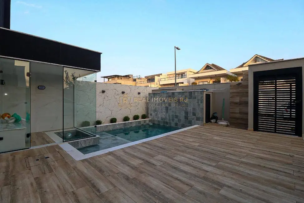 Foto 3 de Casa com 6 quartos à venda, 600m2 em Recreio dos Bandeirantes, Rio De Janeiro - RJ