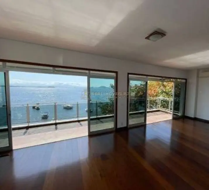 Apartamento com 4 quartos à venda, 170m2 em Urca, Rio De Janeiro - RJ - imagem 4 Foto 4 de Apartamento com 4 quartos à venda, 170m2 em Urca, Rio De Janeiro - RJ