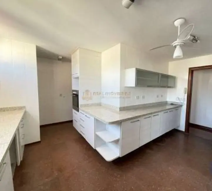 Apartamento com 4 quartos à venda, 170m2 em Urca, Rio De Janeiro - RJ - imagem 6 Foto 6 de Apartamento com 4 quartos à venda, 170m2 em Urca, Rio De Janeiro - RJ