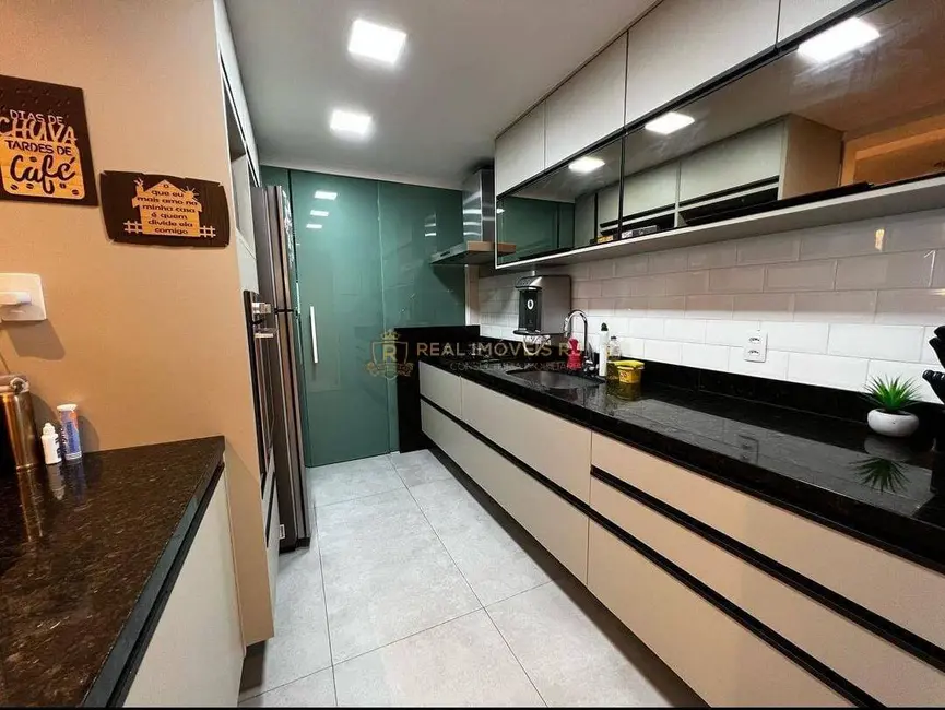 Apartamento com 3 quartos à venda, 90m2 em Jardim Vinte e Cinco de Agosto, Duque De Caxias - RJ - imagem 3 Foto 3 de Apartamento com 3 quartos à venda, 90m2 em Jardim Vinte e Cinco de Agosto, Duque De Caxias - RJ