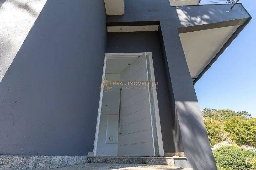 Foto 3 de Casa com 4 quartos à venda, 436m2 em Vila Progresso, Niteroi - RJ