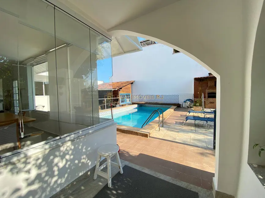 Foto 2 de Casa com 4 quartos à venda, 532m2 em Curicica, Rio De Janeiro - RJ