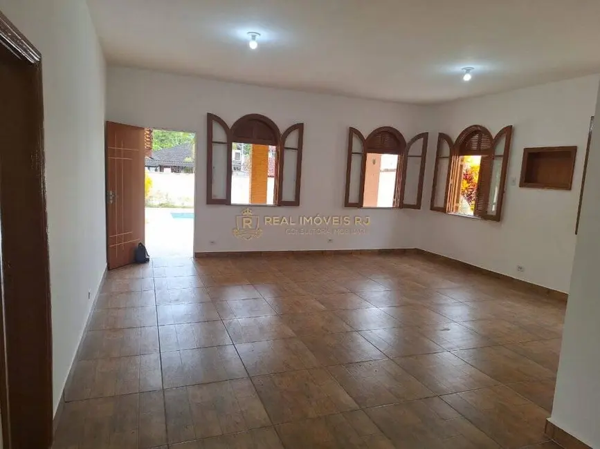 Casa com 4 quartos à venda, 660m2 em Anil, Rio De Janeiro - RJ - imagem 4 Foto 4 de Casa com 4 quartos à venda, 660m2 em Anil, Rio De Janeiro - RJ