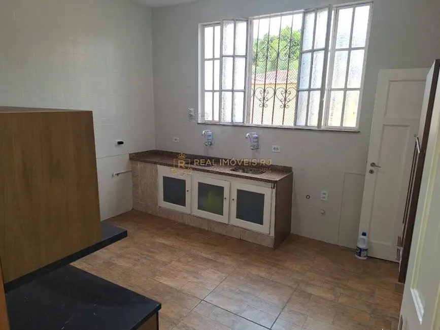 Casa com 4 quartos à venda, 660m2 em Anil, Rio De Janeiro - RJ - imagem 5 Foto 5 de Casa com 4 quartos à venda, 660m2 em Anil, Rio De Janeiro - RJ