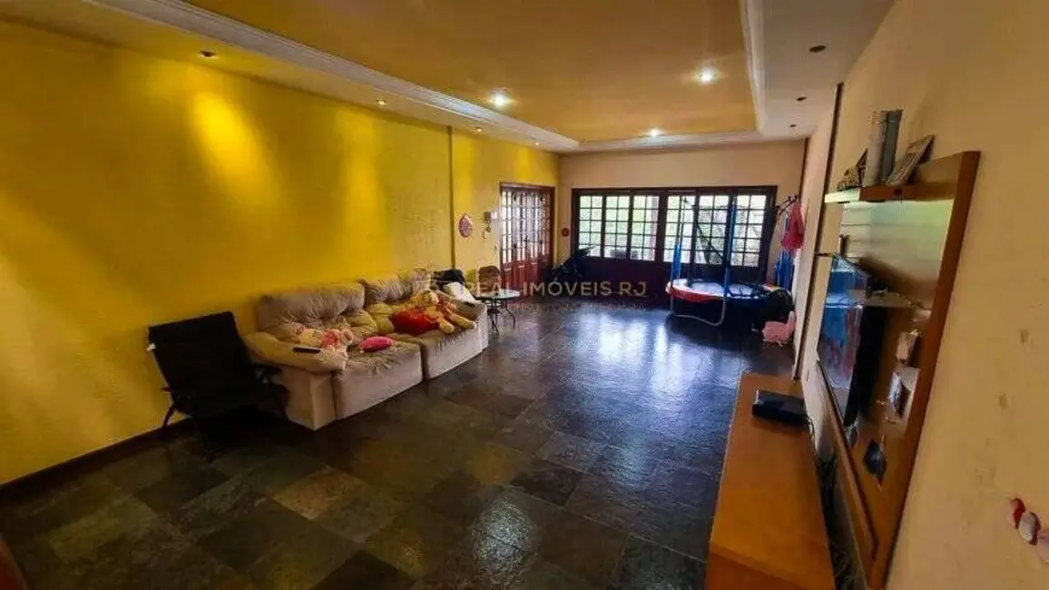 Casa com 6 quartos à venda, 391m2 em Anil, Rio De Janeiro - RJ - imagem 5 Foto 5 de Casa com 6 quartos à venda, 391m2 em Anil, Rio De Janeiro - RJ